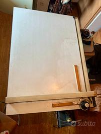 Tavolo per disgno e hobby