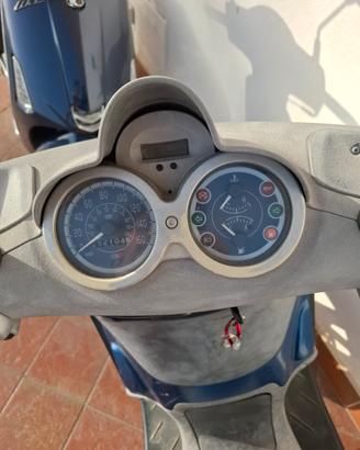 piaggio scooter 250 beverly  €600