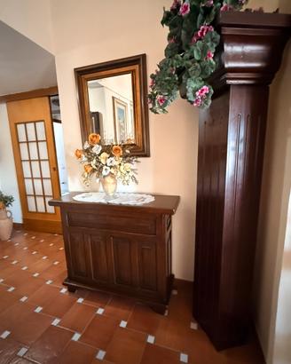 Mobile con colonna coordinata - stile classico