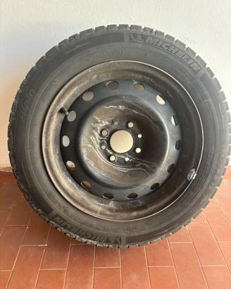 N. 4 Pneumatici Michelin Alpine 185 60 R15