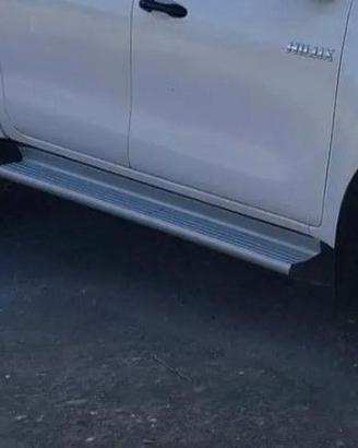 Pedane Toyota Hi-Lux