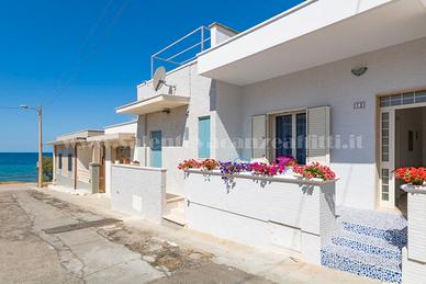 30m spiaggetta mancaversa vill 4p centro