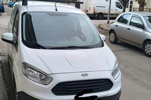 Ford courier 