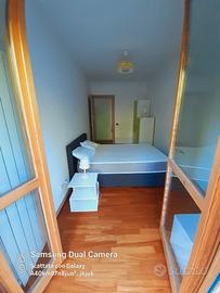 Ampia camera a Longuelo con giardino