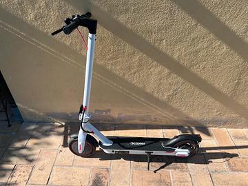 Monopattino elettrico iScooter i8