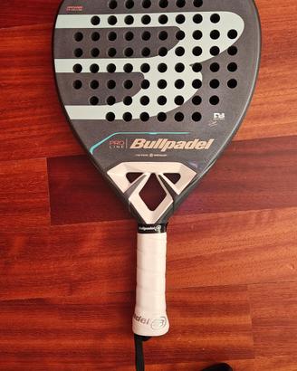 BULLPADEL VERTEX 04 W 2024