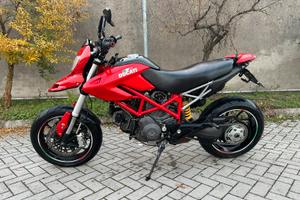 Ducati Hypermotard 796