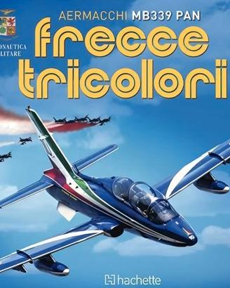 Aereo MB-339 PAN FRECCE TRICOLORI HACHETTE