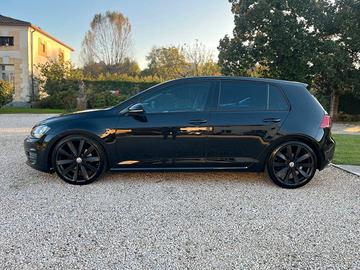 Volkswagen Golf 2.0 TDI DSG 5p. Highline BlueMotio