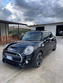 Mini Cooper SD 5 porte 2.0 TDI 170cv FULL OPTIONAL