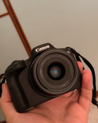 Canon EOS R100
