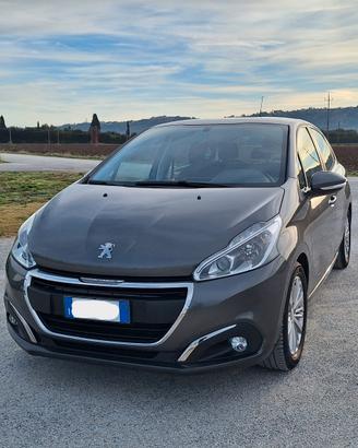 Peugeot 208 1.2 PureTech benzina