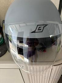 casco  nuovo provato solo 10 minuti