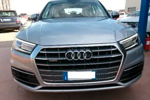 Audi Q5 2.0 TDI quattro S tronic Business Sport