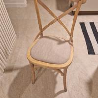 Sedie in legno con imbottitura sulla seduta