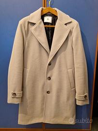 Cappotto monopetto elegante a righe oblique beige