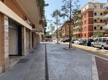 NEGOZIO A ROMA