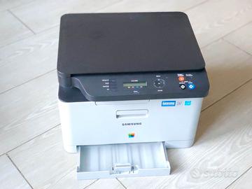 Stampante Multifunzione SAMSUNG CLX-3305 + toner