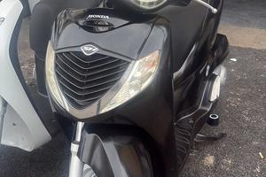 Honda sh 150 ie