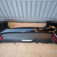 Paraurti posteriore Toyota yaris 2020 in poi ,