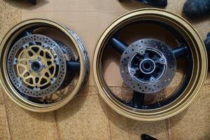 Cerchi per Kawasaki z1000 2005