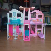 Casa a tre piani di Barbie 