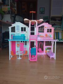 Casa a tre piani di Barbie 