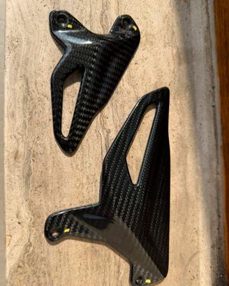 Paratacchi carbonio Ducati performance