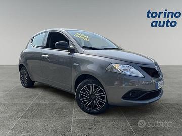 Lancia Ypsilon 1.0 FireFly 70cv S&S Hybrid GOLD