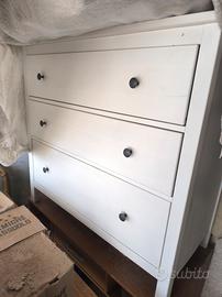 Cassettiera HEMNES di IKEA bianca salotto letto