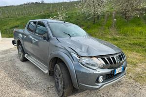 Mitsubishi L200 2.4 did 181cv INCIDENTATO