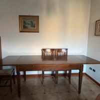 Tavolo in legno pregiato, 6 posti allungabile