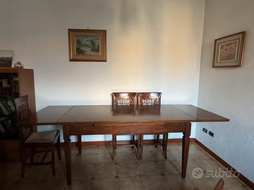 Tavolo in legno pregiato, 6 posti allungabile