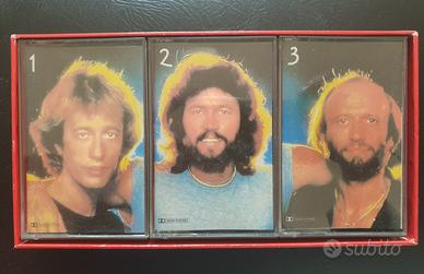 cofanetto ,set di tre musicassette dei Bee Gees