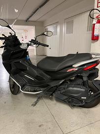Aprilia sr  gt 125