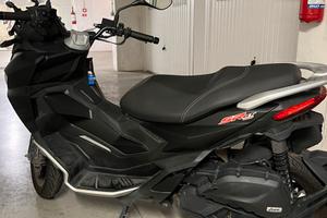 Aprilia sr  gt 125