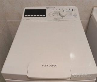 LAVATRICE INDESIT CARICA DALL'ALTO