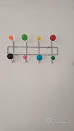 Appendiabiti da muro stile Eames  pomelli colorati