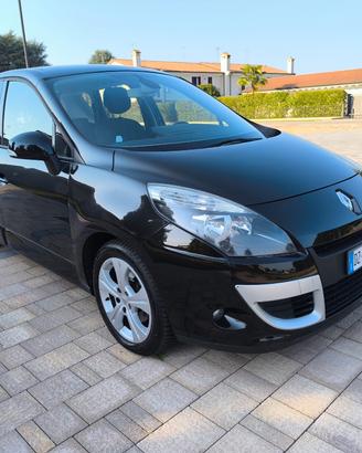 Renault Scenic Scénic X-Mod 1.5 dCi 110CV Luxe