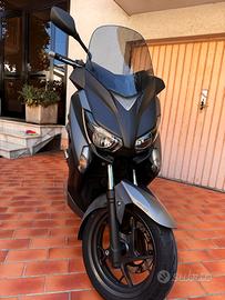 X max 250 abs 2016