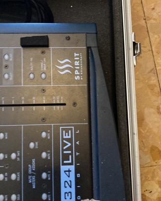 MIXER 16 canali audio