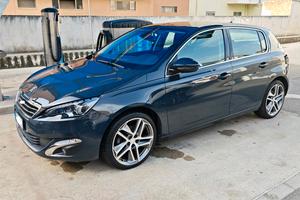 Peugeot 308 allure pack - 1.2 130cv - 2016