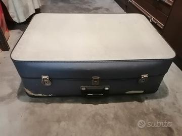 Valigia di cartone vintage 