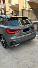A1 Sportback 1.0 30 TFSI 116CV automatica S-line