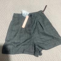 Pantaloncini in tessuto grigio