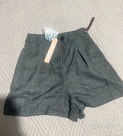 Pantaloncini in tessuto grigio