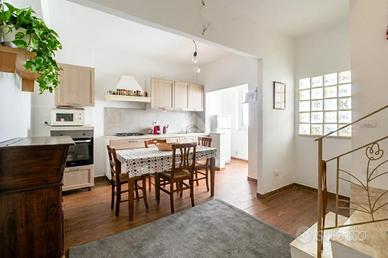 CASA SEMINDIPENDENTE A RIPATRANSONE