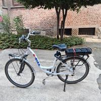 bicicletta pedalata  assistita 