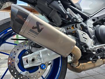 SCARICO AKRAPOVIC COMPLETO MT 09