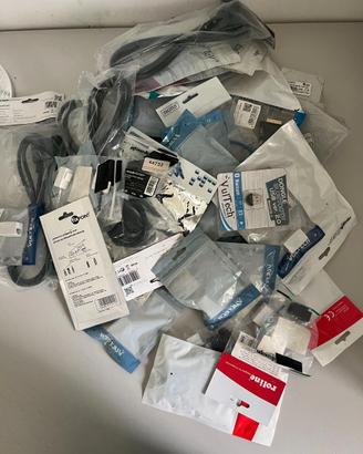 Lotto Cavetteria varia, adattaotori e cavi